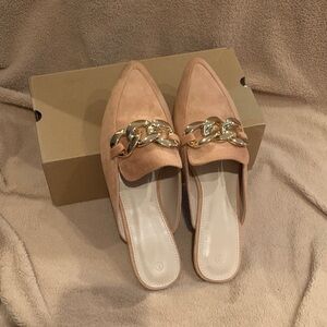 Juliet Holy Women’s Mules Flats Pointed Toe Loafer in Light Brown.